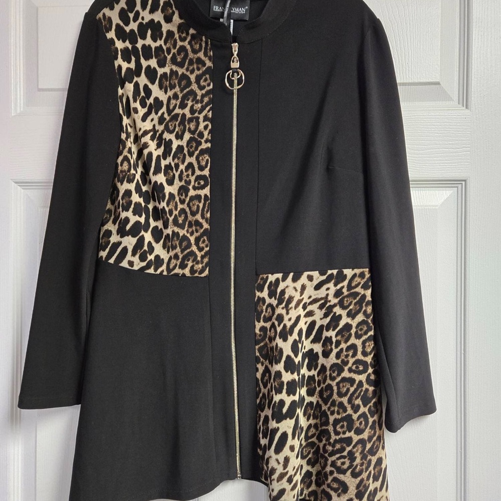 Frank Lyman Design Black and Leopard Cape Jacket